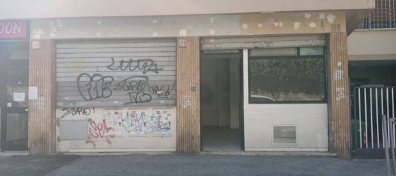 1-salle Propriété commerciale à Rome, Italy No. 50120 3