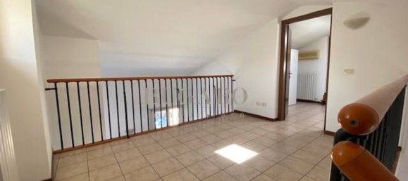 Пентхаус с 4 комнатами в Анкона, Италия № 261346 9