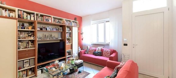 Дом с 4 комнатами в Виджевано, Италия № 25723 16