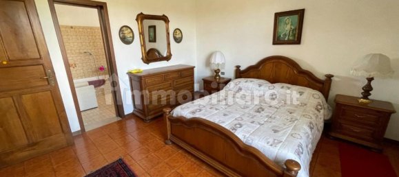 6 bedrooms Villa in Carrara, Italy No. 215039 17