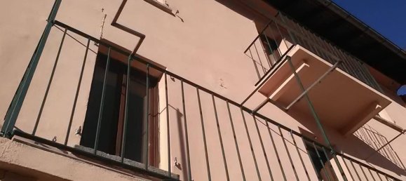 3 Schlafzimmer Haus in Maccagno con Pino e Veddasca, Italy, Nr. 177288 13