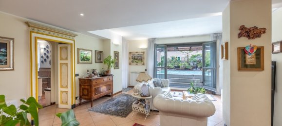 2 bedrooms Apartment in Genoa, Italy No. 298063 4