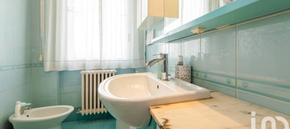 4 chambres Villa à Veduggio con Colzano, Italy No. 194776 32