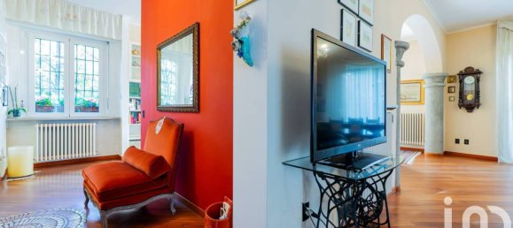 4 chambres Villa à Veduggio con Colzano, Italy No. 194776 11