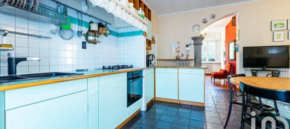 4 chambres Villa à Veduggio con Colzano, Italy No. 194776 10