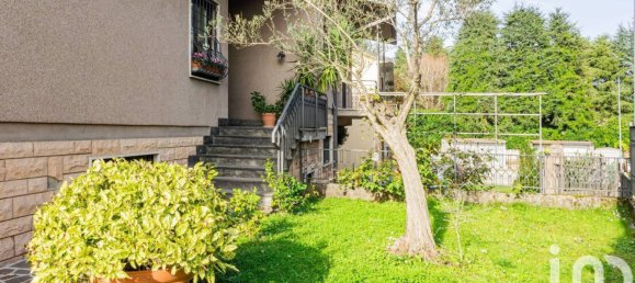 4 chambres Villa à Veduggio con Colzano, Italy No. 194776 40