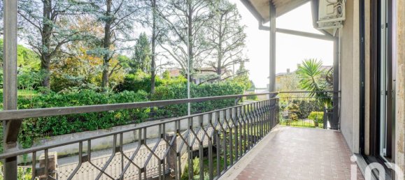 4 chambres Villa à Veduggio con Colzano, Italy No. 194776 26