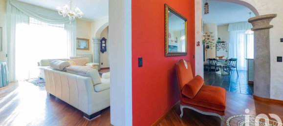 4 chambres Villa à Veduggio con Colzano, Italy No. 194776 18