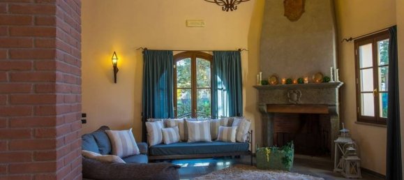 Villa de 4 dormitorios en Peccioli, Italy No. 160131 5