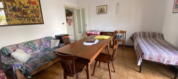 5 Schlafzimmer Doppelhaus in Viareggio, Italy, Nr. 347481 2