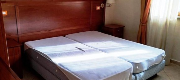 2 rooms Apartment in Rome, Italy No. 18197 13