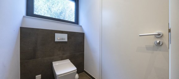 4 bedrooms Villa in Meerbusch, Germany No. 285946 9