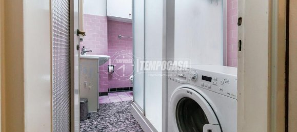 3-salle Appartement à Milan, Italy No. 250711 5