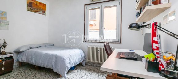 3-salle Appartement à Milan, Italy No. 250711 15