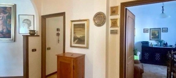 5 rooms Apartment in Montespertoli, Italy No. 3070 7