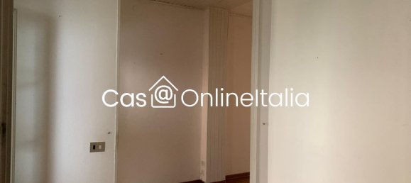 2 rooms Apartment in Reggio Emilia, Italy No. 169983 5