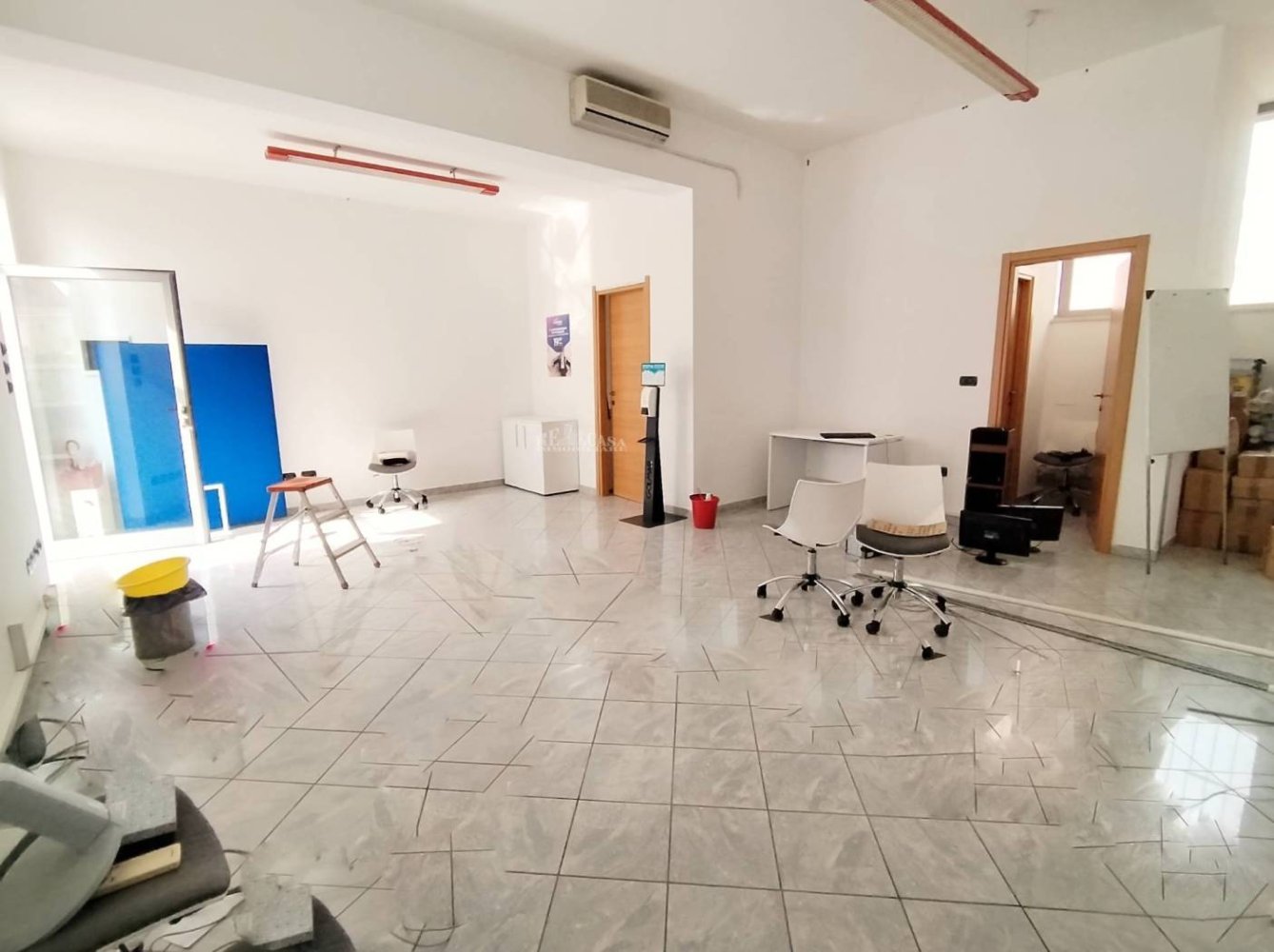 1 room Office in San Benedetto del Tronto, Italy No. 188301