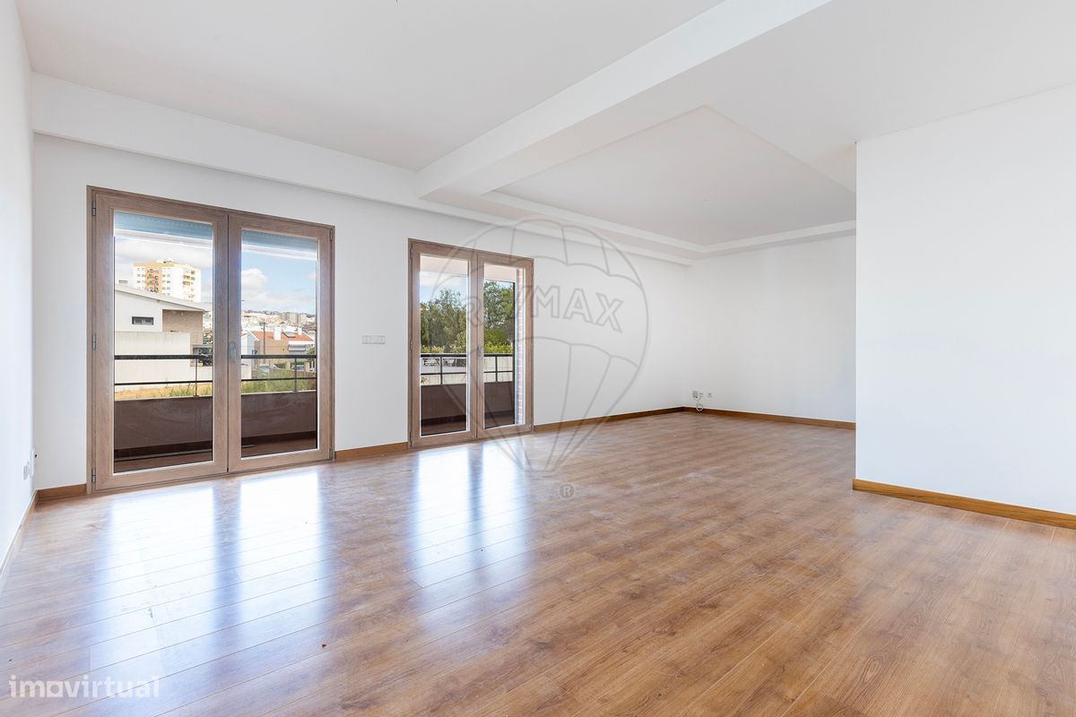 2 غرف نوم شقة في Odivelas, Portugal رقم 347809