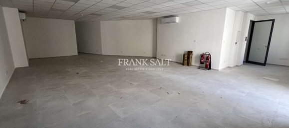 125m² Office in Sliema, Malta No. 13024 4