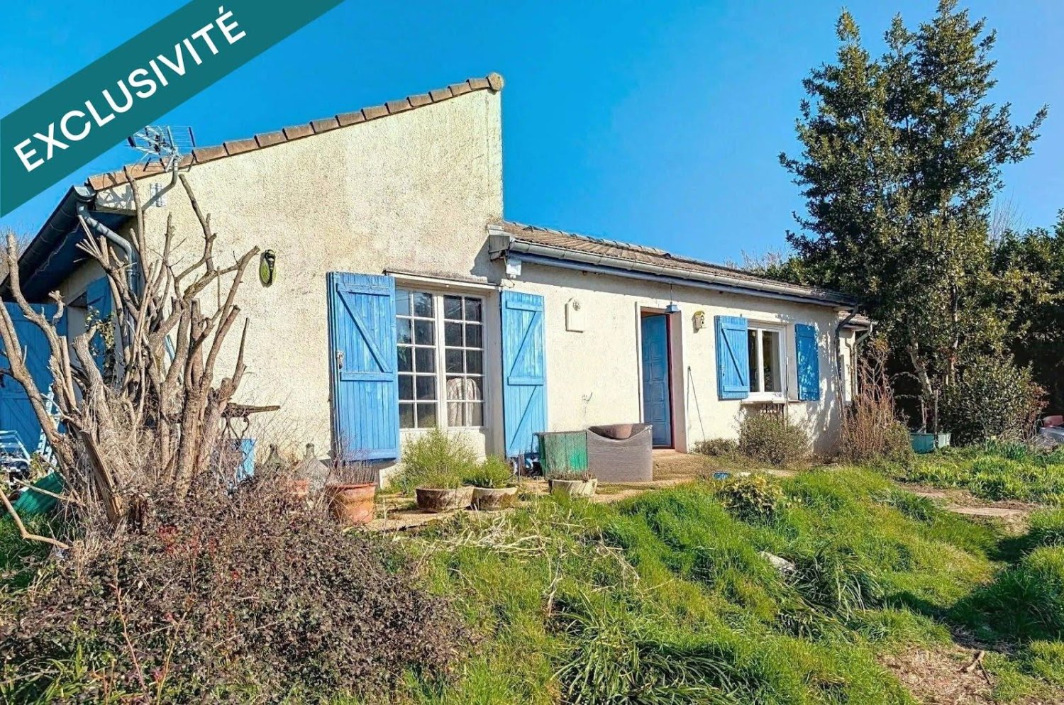 3 bedrooms House in Sonnay, France No. 195575