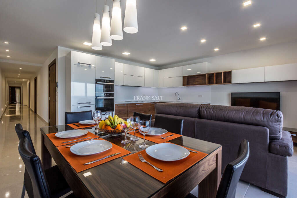 3 bedrooms Apartment in Sliema, Malta No. 6737