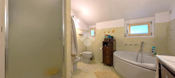 Вилла с 5 комнатами в Кавернаго, Италия № 231095 43