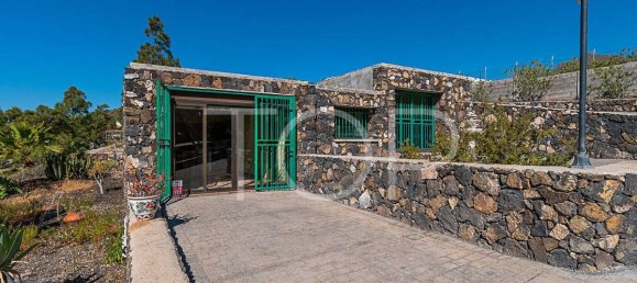 3 bedrooms House in San Miguel de Abona, Spain No. 129980 2