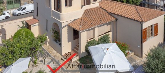 5 bedrooms Villa in Golfo Aranci, Italy No. 311501 2