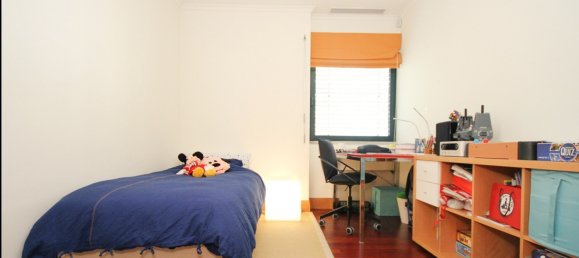 3 bedrooms Apartment in Lisbon, Portugal No. 94039 18