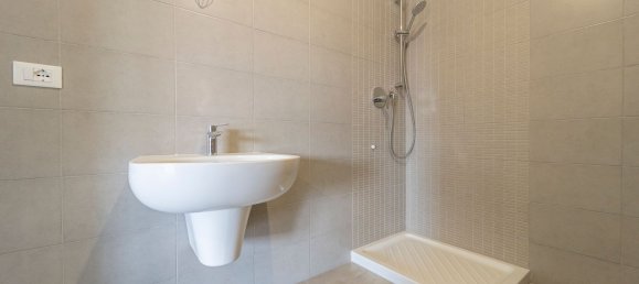 Apartamento de 3 divisões em Ciampino, Italy N.º 33632 11