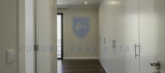 3 bedrooms House in Funchal, Portugal No. 94297 10