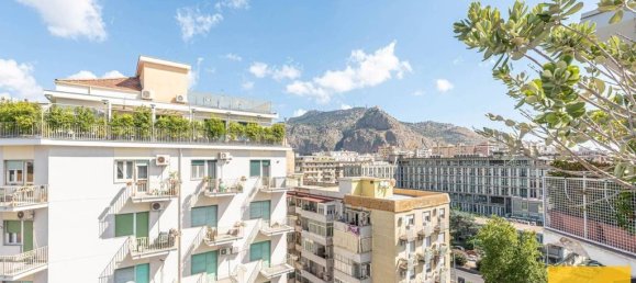 2 Schlafzimmer Penthouse in Palermo, Italy, Nr. 334981 13