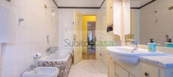 4 غرف نوم شقة في Chieti, Italy رقم 169724 7