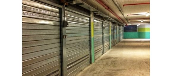 16m² Garage in Portici, Italy No. 354354 4