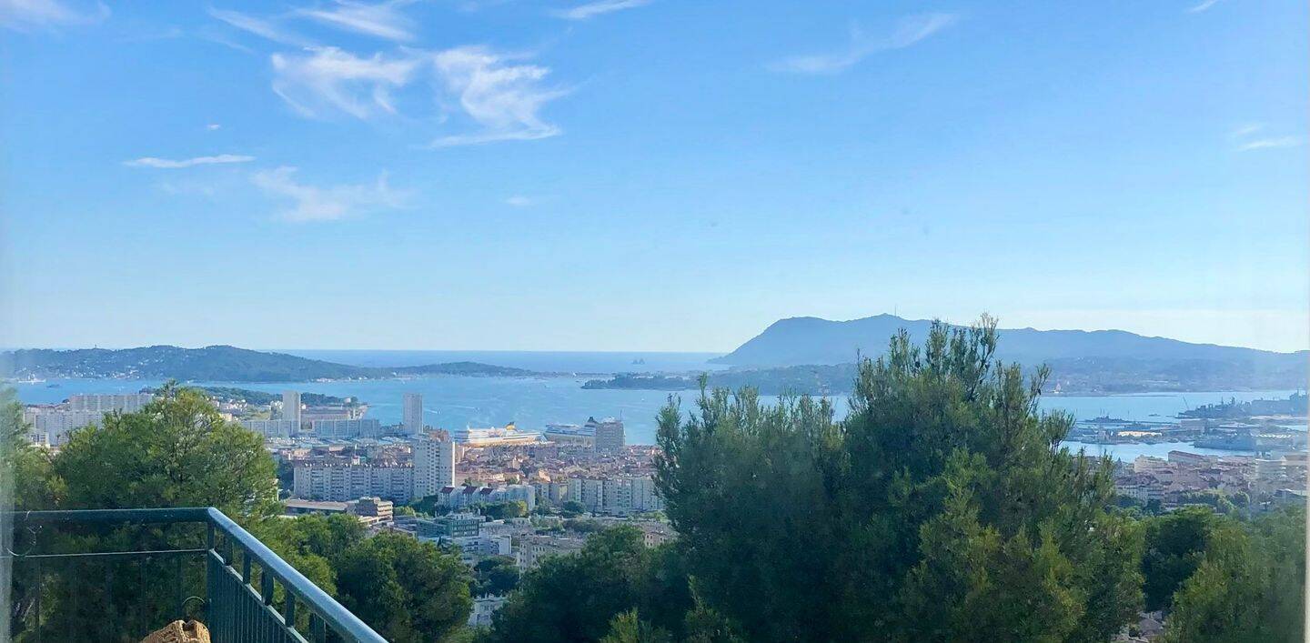 2 غرف نوم شقة في Toulon, France رقم 330089