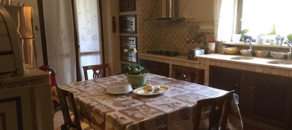 4 bedrooms Villa in Lisciano Niccone, Italy No. 52822 14