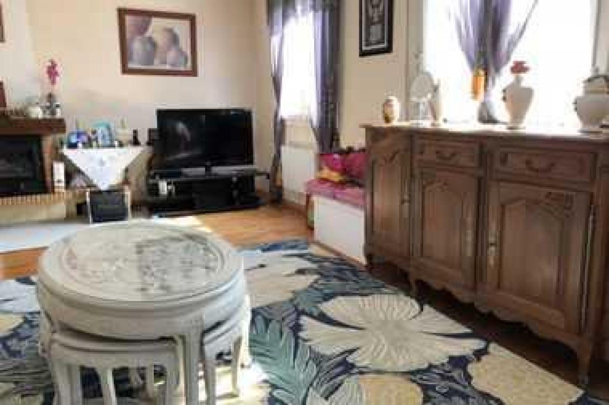 3 bedrooms House in Soissons, France No. 11279