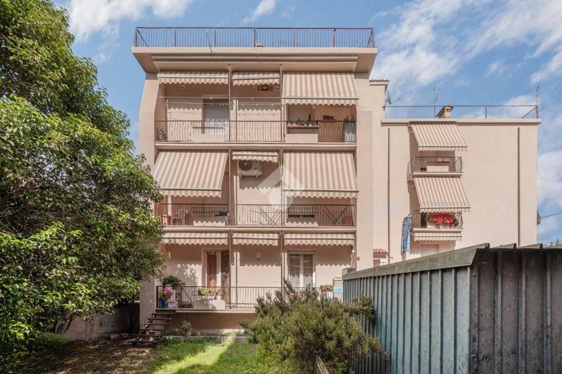 3 غرف نوم شقة في Bardolino, Italy رقم 301819