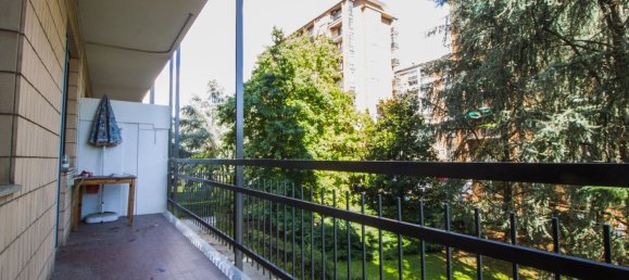 Apartamento de 3 dormitorios en Turin, Italy No. 355625 5