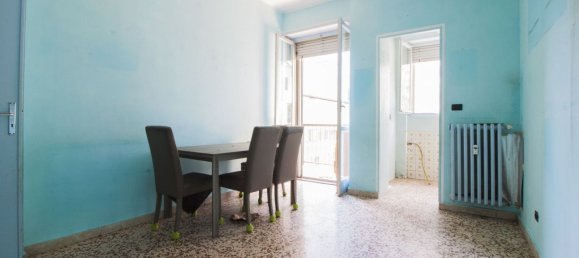 Apartamento de 3 dormitorios en Turin, Italy No. 355625 3