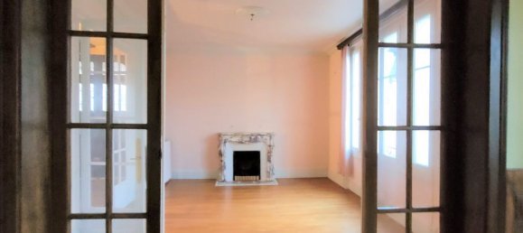 Casa T3 em La Chatre, France N.º 75336 8