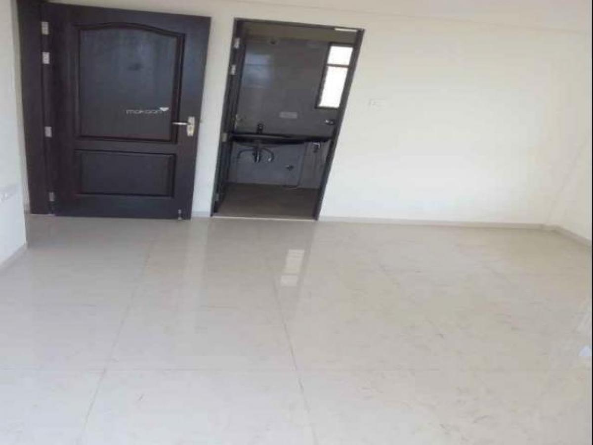 2 bedrooms House in Pune, India No. 19202