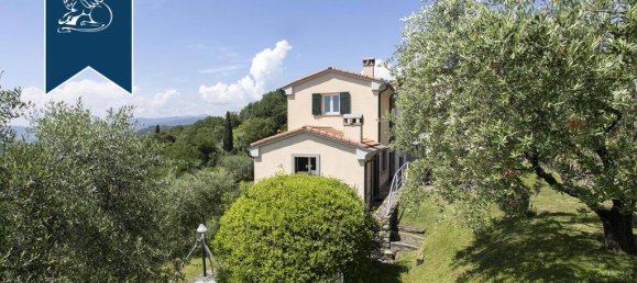 4 bedrooms Villa in Sarzana, Italy No. 316547 7