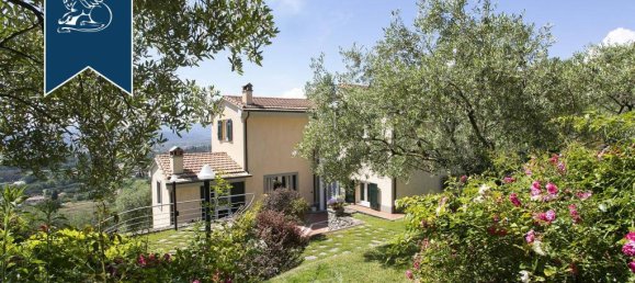 4 bedrooms Villa in Sarzana, Italy No. 316547 5