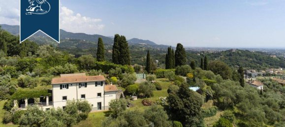4 bedrooms Villa in Sarzana, Italy No. 316547 2