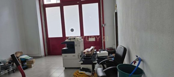148m² Commercial property in Vila Franca de Xira, Portugal No. 236216 10