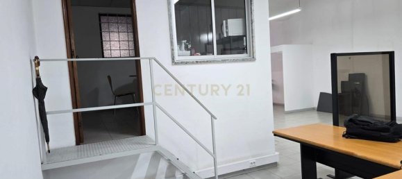 148m² Commercial property in Vila Franca de Xira, Portugal No. 236216 5