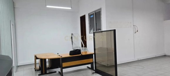 148m² Commercial property in Vila Franca de Xira, Portugal No. 236216 3