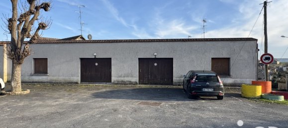 771m² Building in Yonne, France No. 327278 2