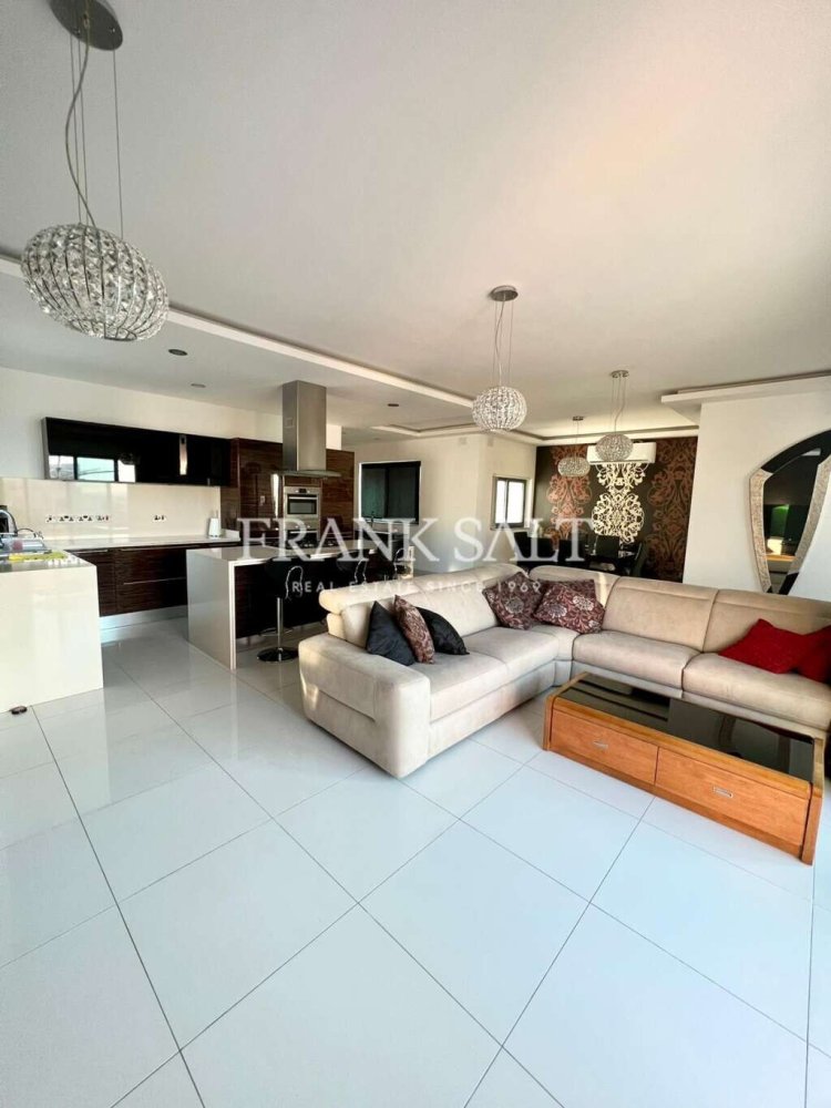 2 Schlafzimmer Penthouse in Zebbug, Malta, Nr. 6586